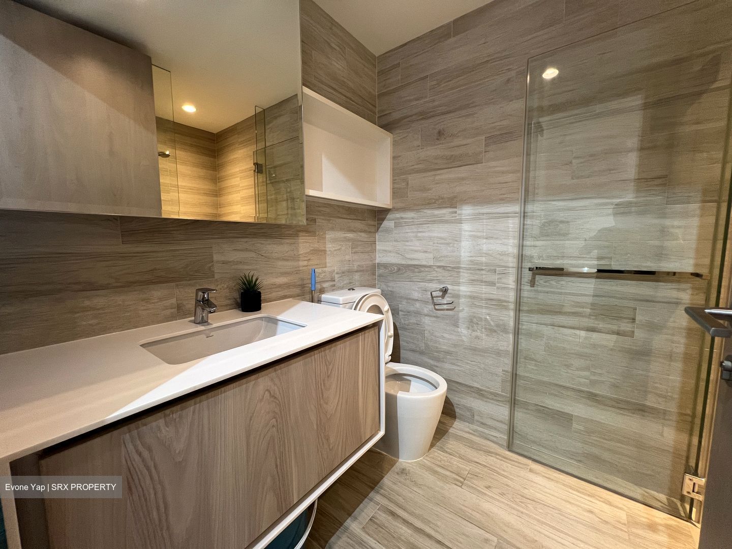 J Gateway (D22), Condominium #443628851